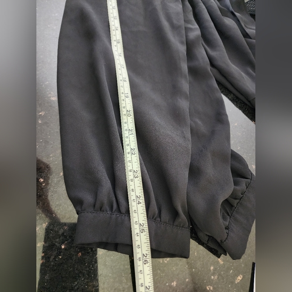 FOREVER 21 Long Sleeve Blouse. Beaded Round Neck. Button Up Back. Size 2XL - Picture 10 of 12